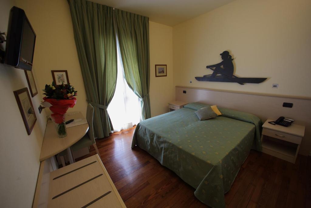 Hotel Fioroni Bellagio Ruang foto