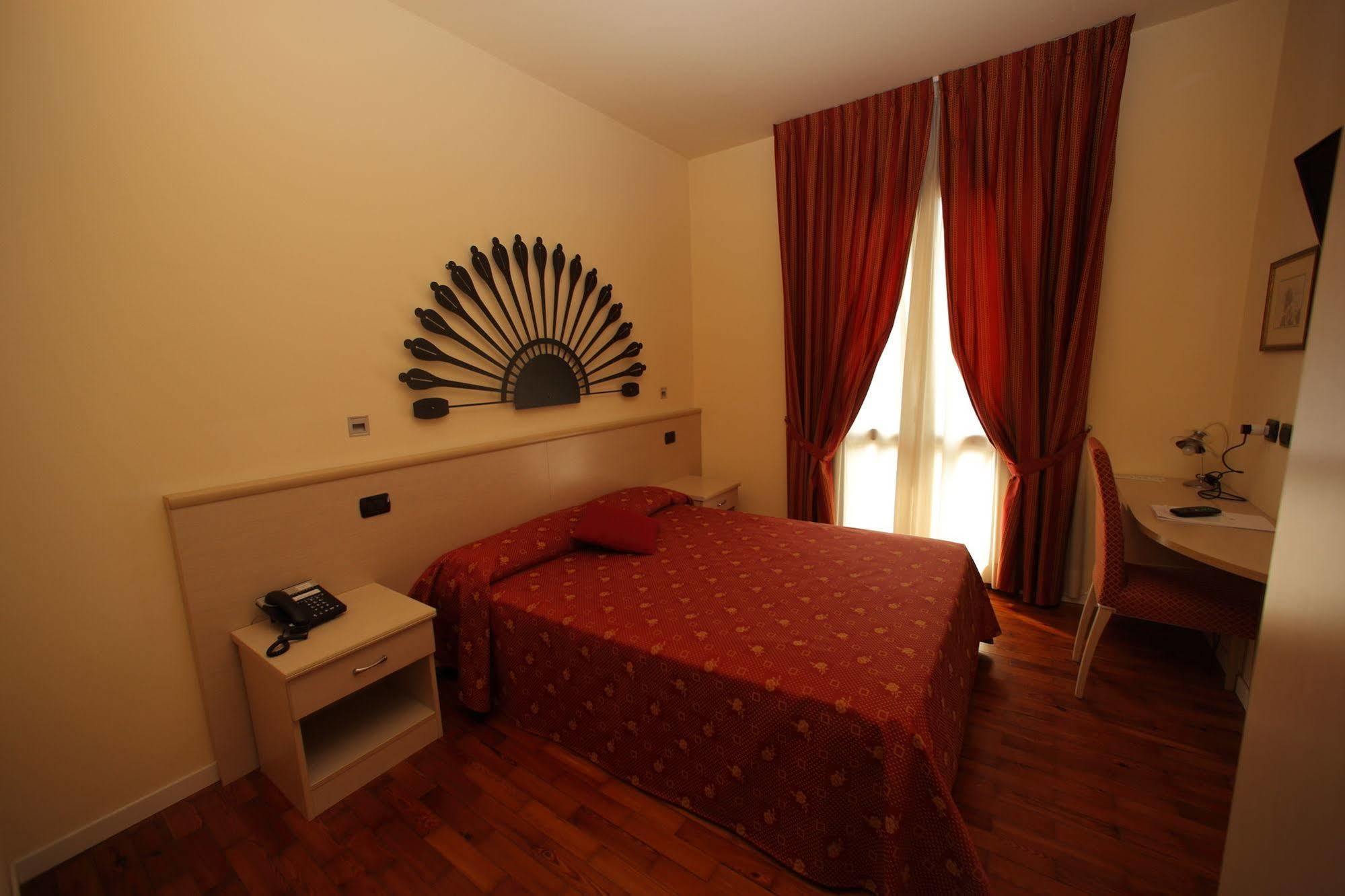 Hotel Fioroni Bellagio Bagian luar foto