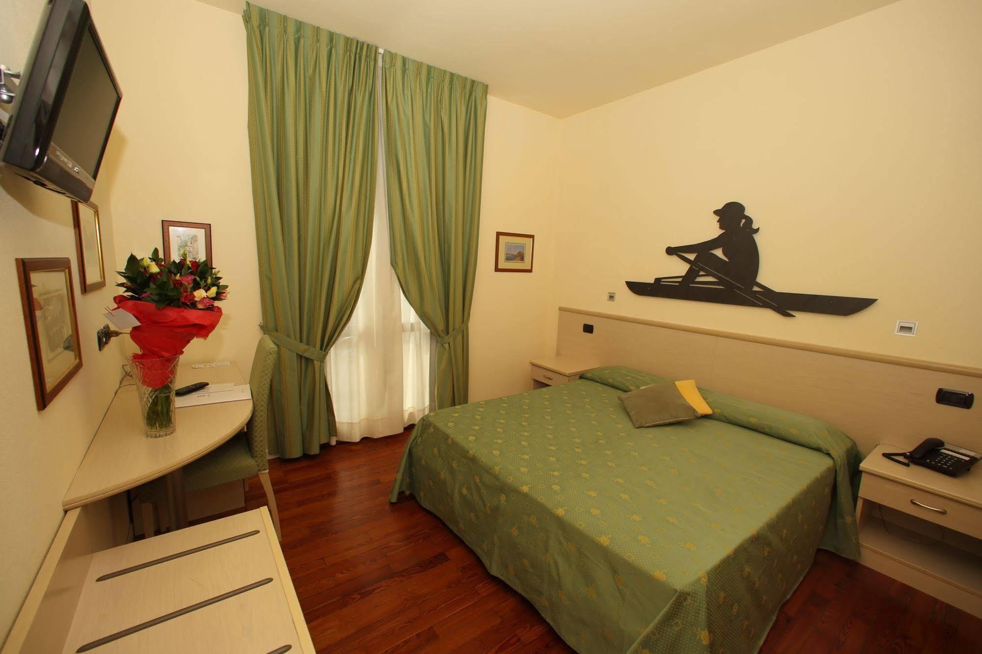 Hotel Fioroni Bellagio Bagian luar foto